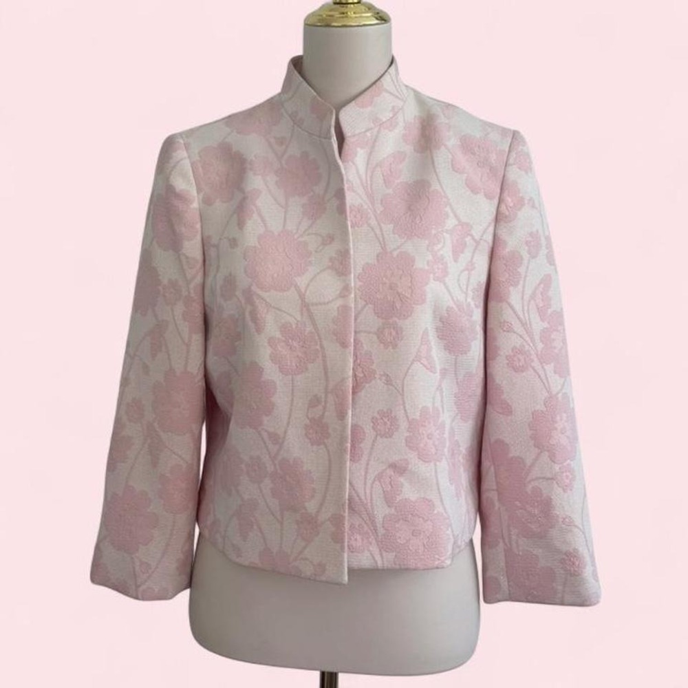 Kasper Pink Floral Jacquard Cropped Blazer Jacket